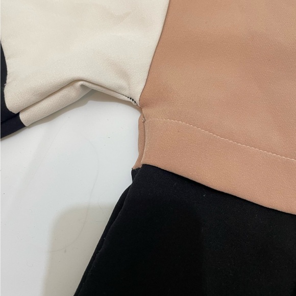 🎀 Zara Cropped Hoodie Sweater | Women’s Size Medium
🎀 - Picture 10 of 14